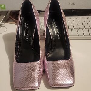 BEAUTIISOLES ABIGAIL SQUARE TOE PUMP IN PINK METALLIC SIZE 5